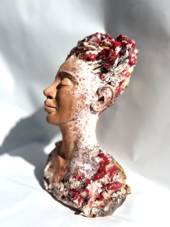 sculpture unique fait main à lyon profil femme céramique